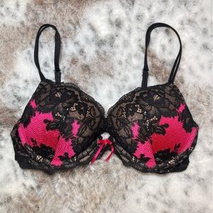 😍✨Victoria’s Secret Push Up Bra Size 34C